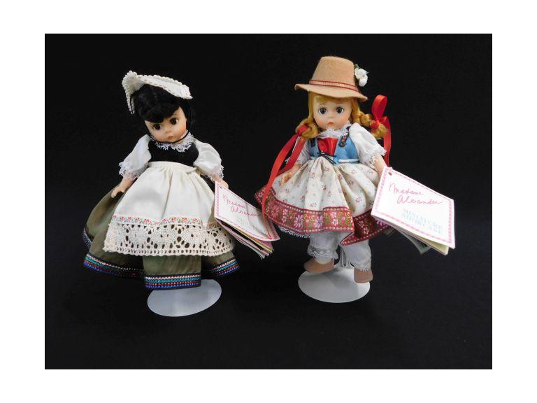 madame alexander miniature showcase dolls