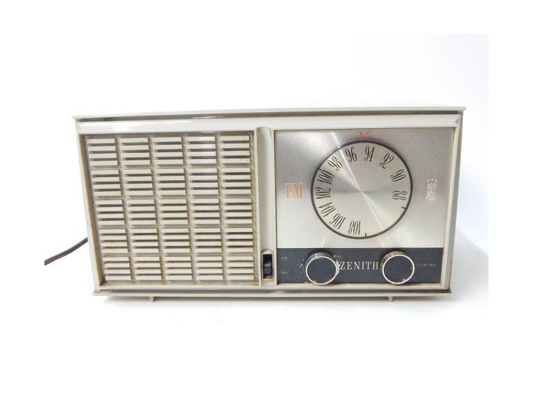 zenith am fm tube radio