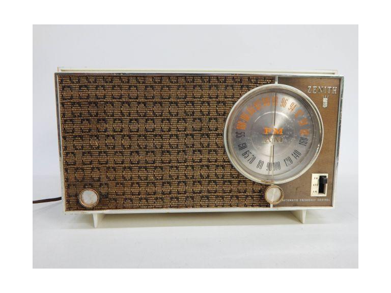 zenith am fm tube radio