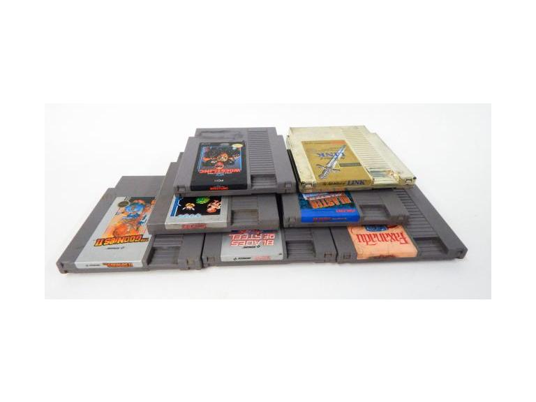 Route 8 Auctions Collection of Original Nintendo Game Cartridges
