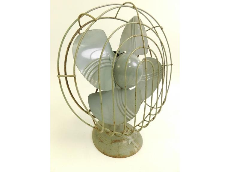 Route 8 Auctions Old metal Blade Table Fan