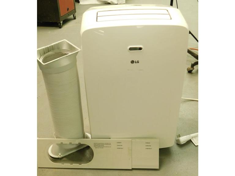 Route 8 Auctions LG Portable Air Conditioner